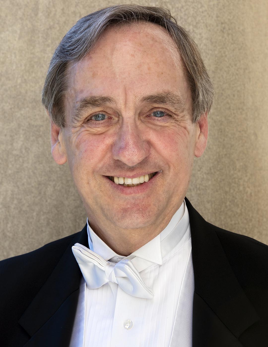 Dr.Fischer 1080 x 1400.jpg