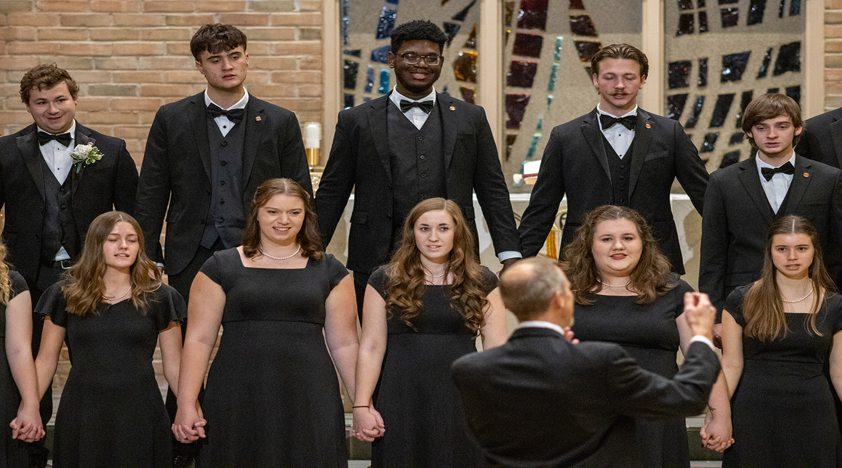 Kapelle set 1660x924.jpg